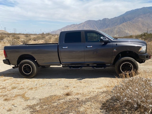 BODY ARMOR 4X4 DODGE RAM 1500 CREW CAB/2018-2023 DODGE RAM 1500 CREW CAB (CLASSIC BODY STYLE) 2010-2023 RAM 2500/3500/4500/5500 CREW CAB AMBUSH SIDE STEPS 2009-2018