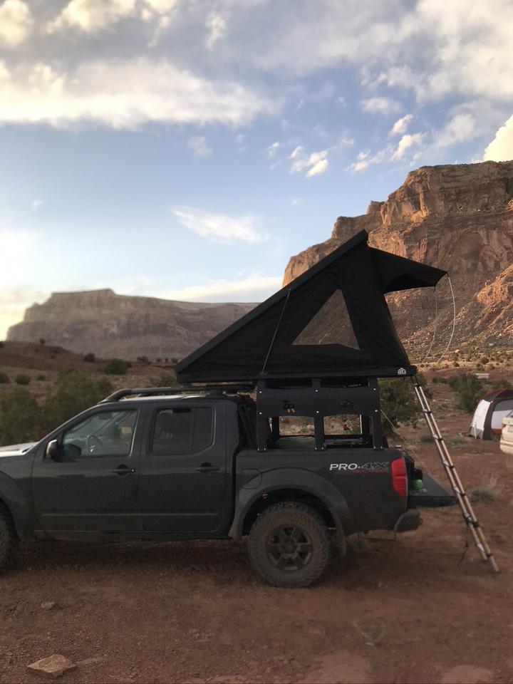 Hutch Tents Zion 3 Roof Top Tent