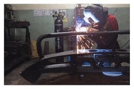 Dobinsons 4x4 Stainless Loop Deluxe Bullbar For Toyota Land Cruiser 150 2009 To 2013 Only (Initial Release Models)