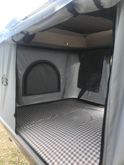 Hutch Tents Miner 2 Hardshell Roof Top Tent